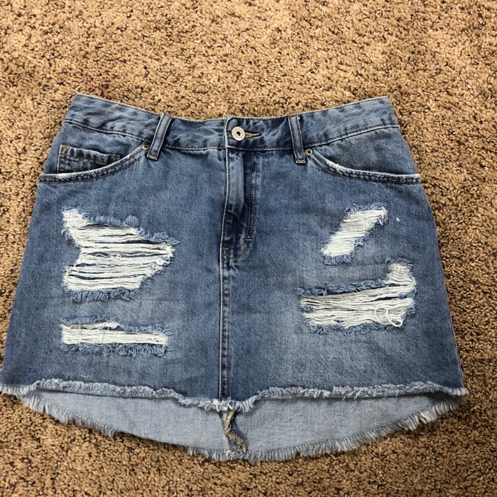Denim ripped mini skirt